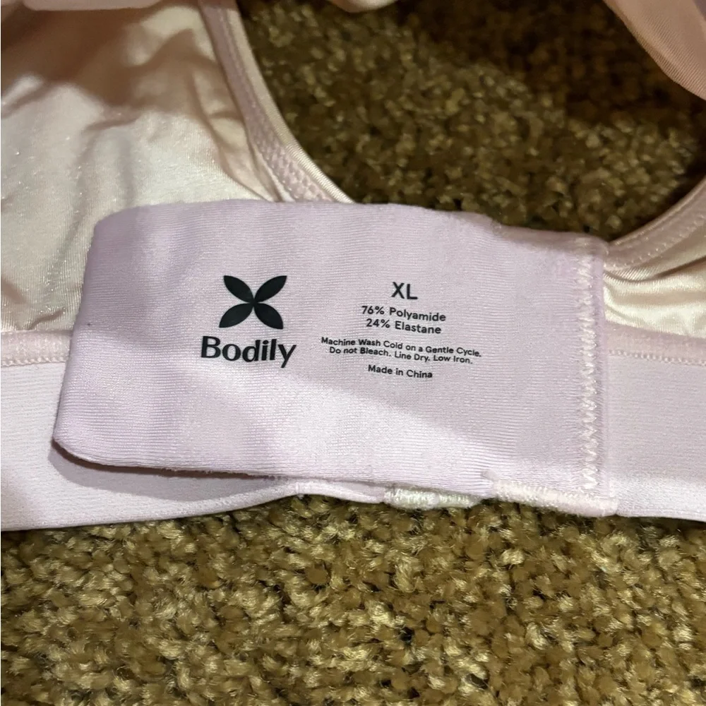 Women's Intimates Soft Bra Set - Pink, Cream, and Gray - Picture 7 of 7